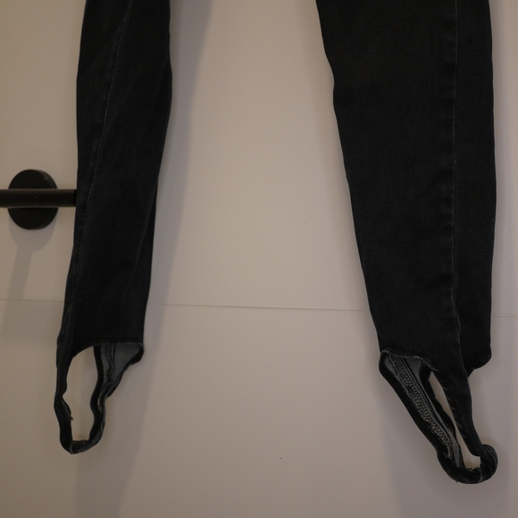 Apple Bottom Jeans - Picture 5 of 5